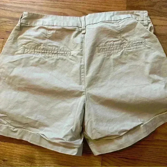 Old navy shorts - Picture 5 of 5